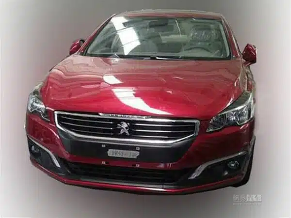 Essai de la Peugeot 408 fabriquée en Chine
