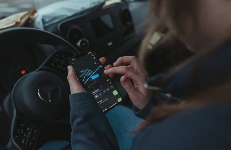 Traceur GPS : les 3 points essentiels pour choisir un tracker pour son véhicule