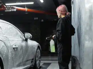 Trouver facilement de la peinture BMW pour vos retouches