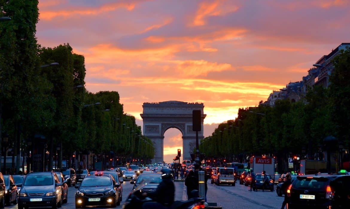Comment trouver la meilleure location de voiture à Paris ?
