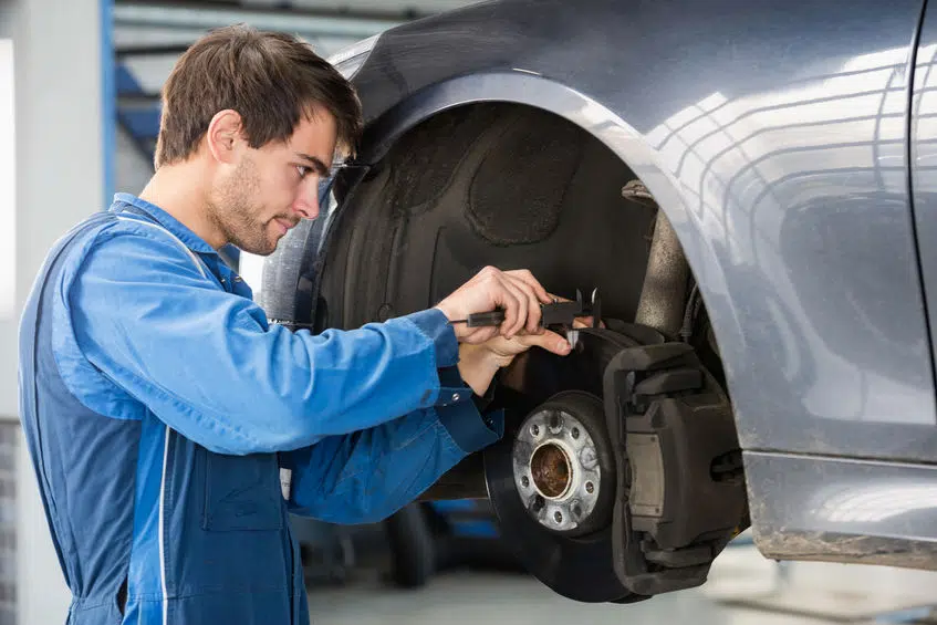 Quels sont les équipements indispensables à un professionnel de l’automobile 