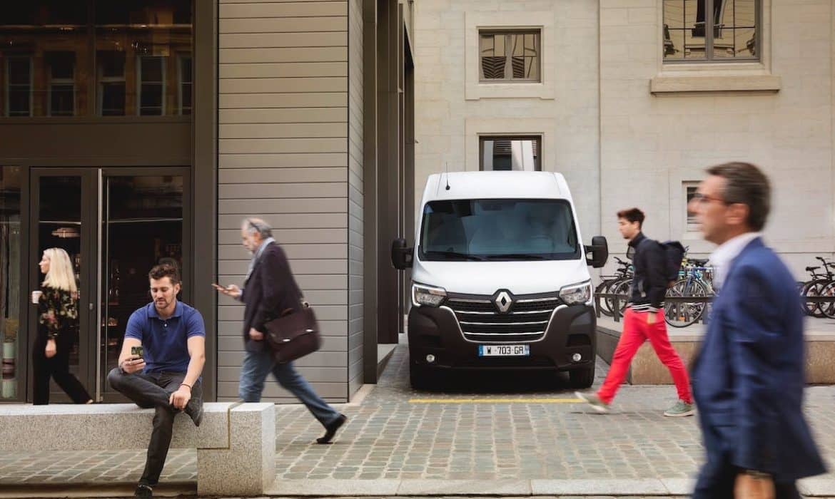 Les accessoires incontournables pour aménager votre Renault Master utilitaire