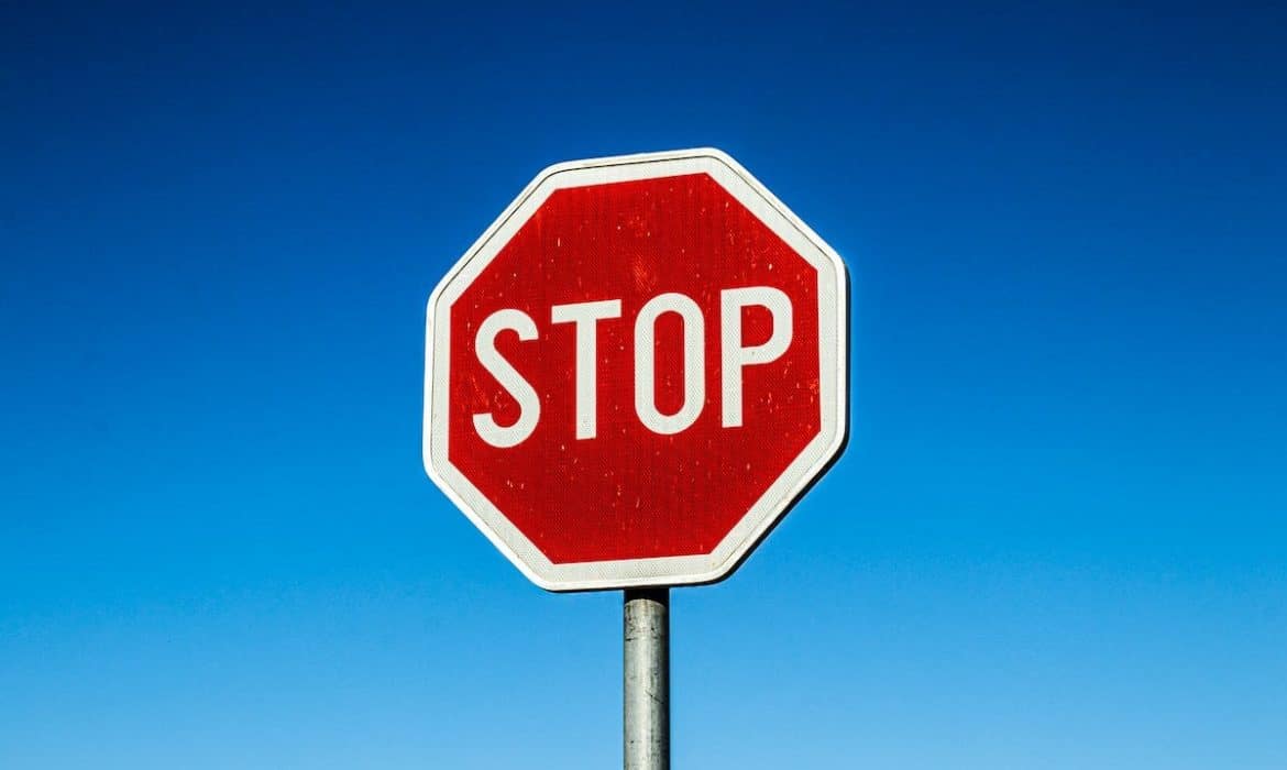 Les panneaux complémentaires liés aux stop codes
