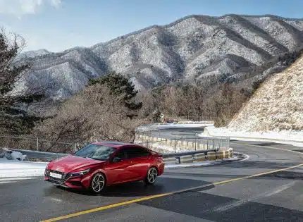 Économiser sur son assurance voiture hybride grâce à ces astuces