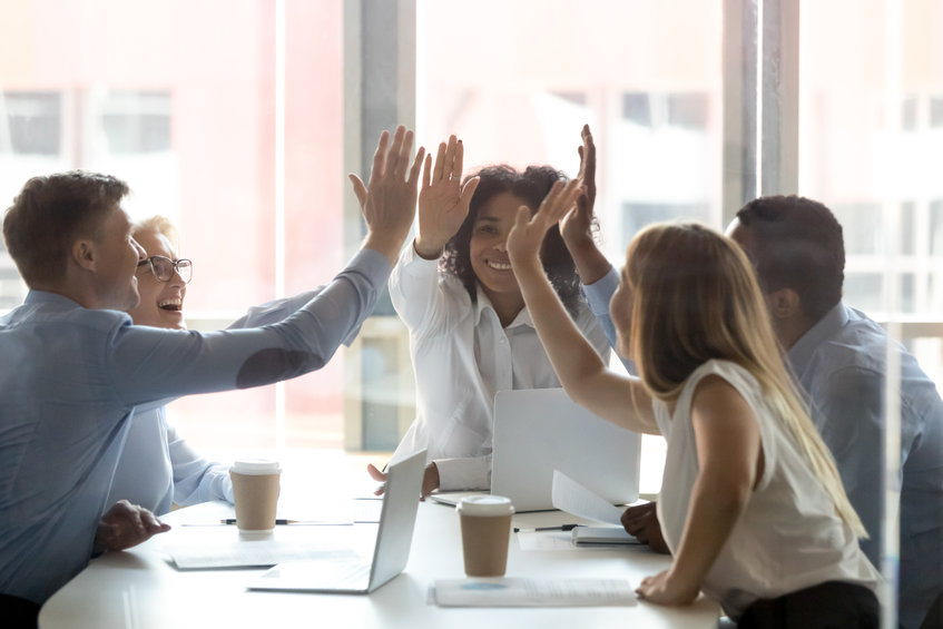 Pourquoi le stage de pilotage est l’activité idéale pour un team building ?