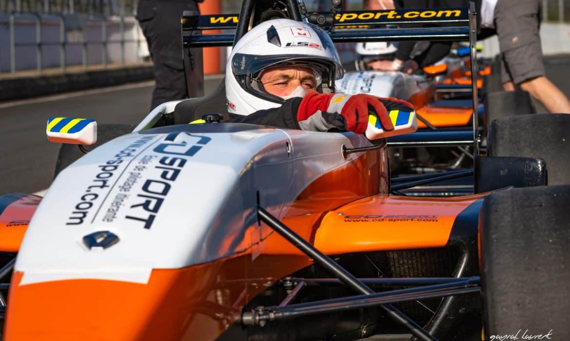 Quel stage de pilotage choisir au circuit de Nogaro ?