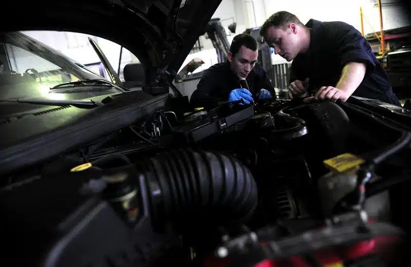 Pourquoi faire appel à un spécialiste en électronique automobile ?