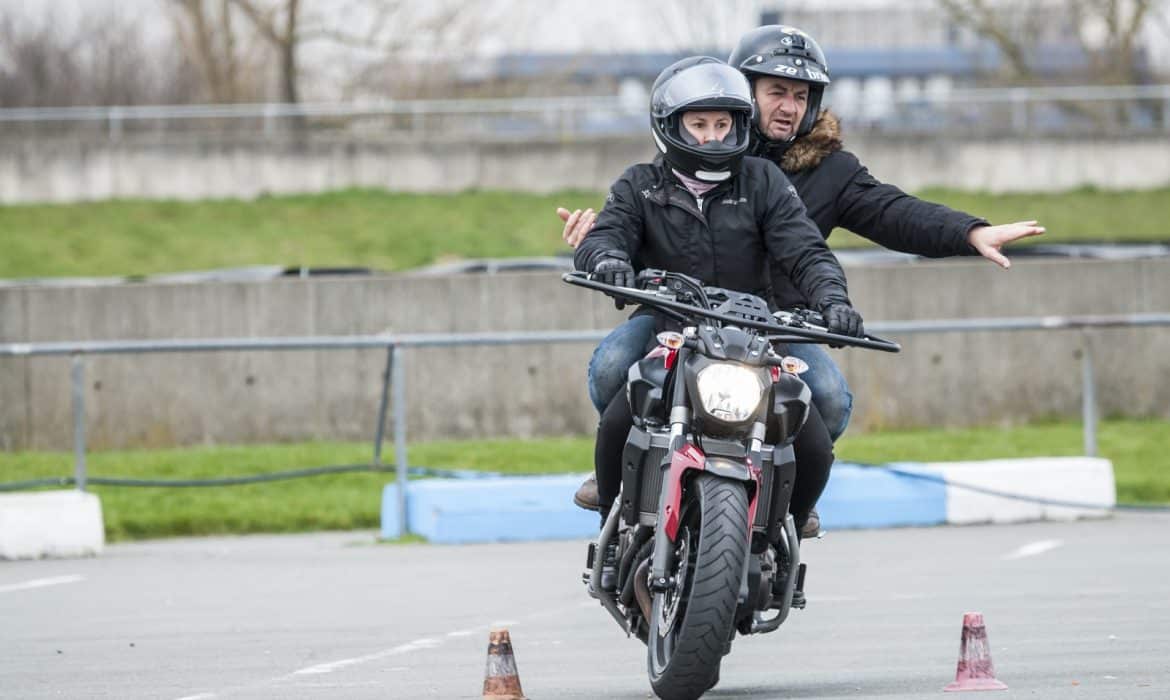 Comment passer son permis moto ?
