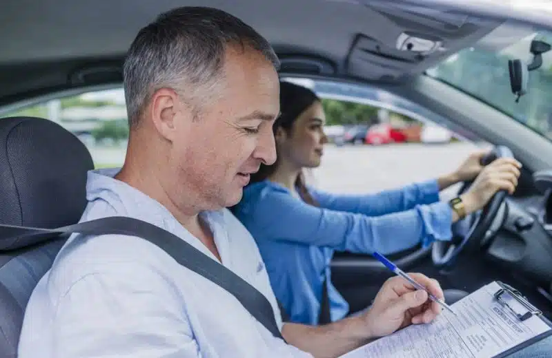 Jeune conducteur : comment s’assurer ?