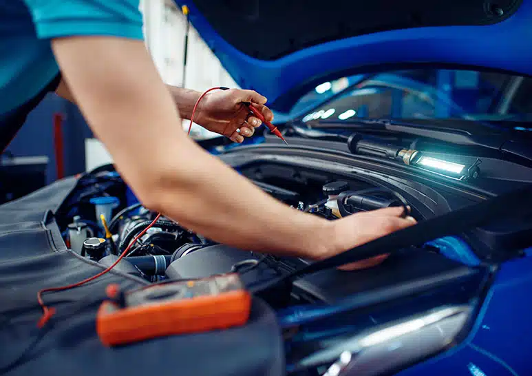 faire appel à un spécialiste en électronique automobile