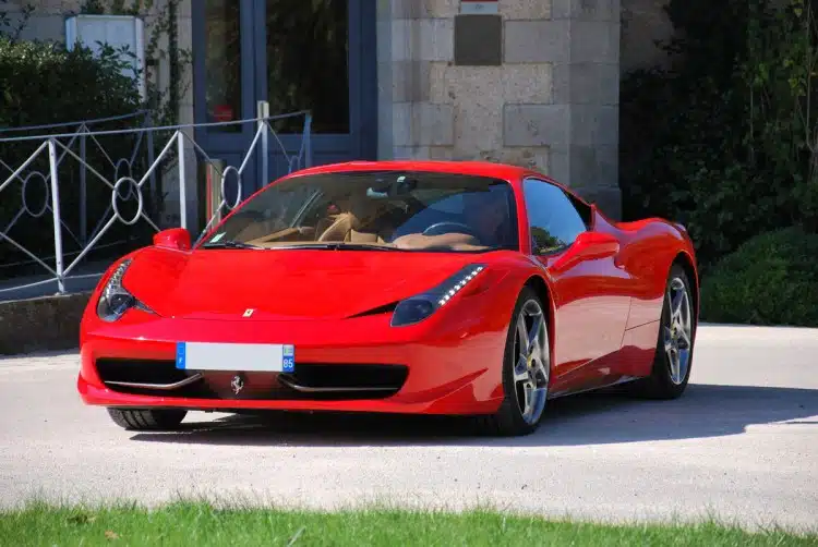 Une Ferrari 458 Scuderia ?