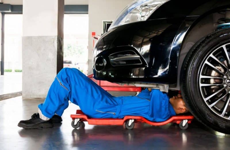 Pannes automobiles, faut-il se tourner vers un garagiste ou le concessionnaire ?