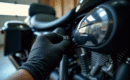 Meilleurs endroits pour cacher un traceur moto : astuces et conseils pratiques