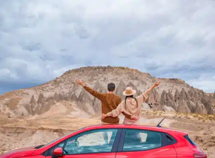 Pourquoi la location de voiture séduit tant les Français cet été