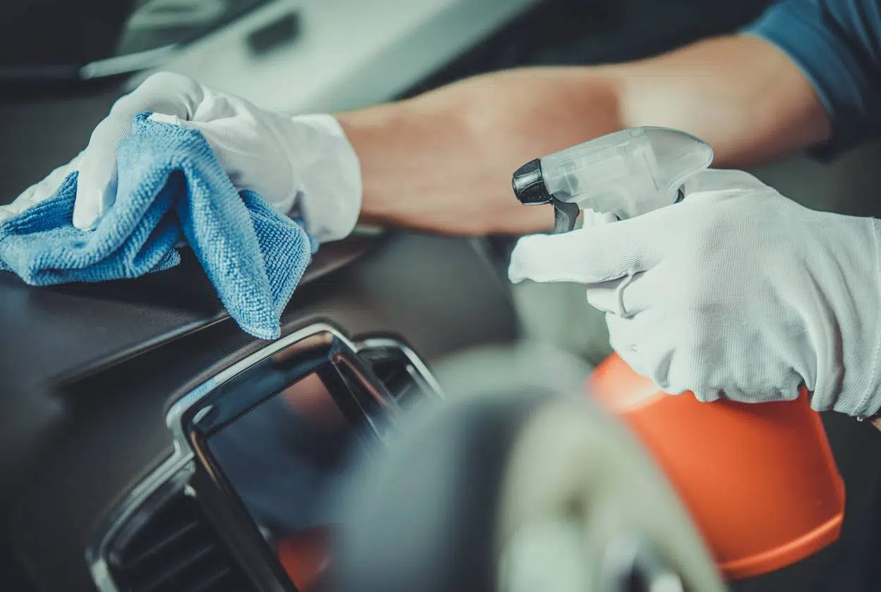 produits nettoyants voiture