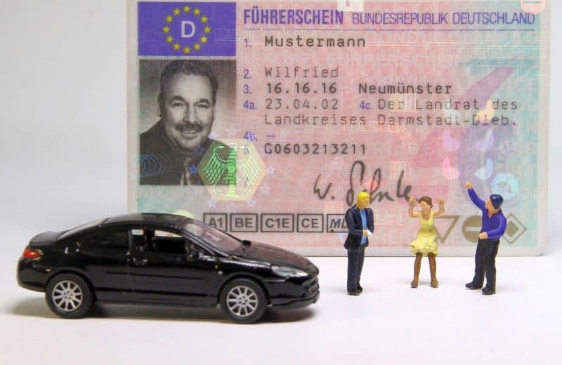 Les raisons clés de changer l'adresse de votre carte grise
