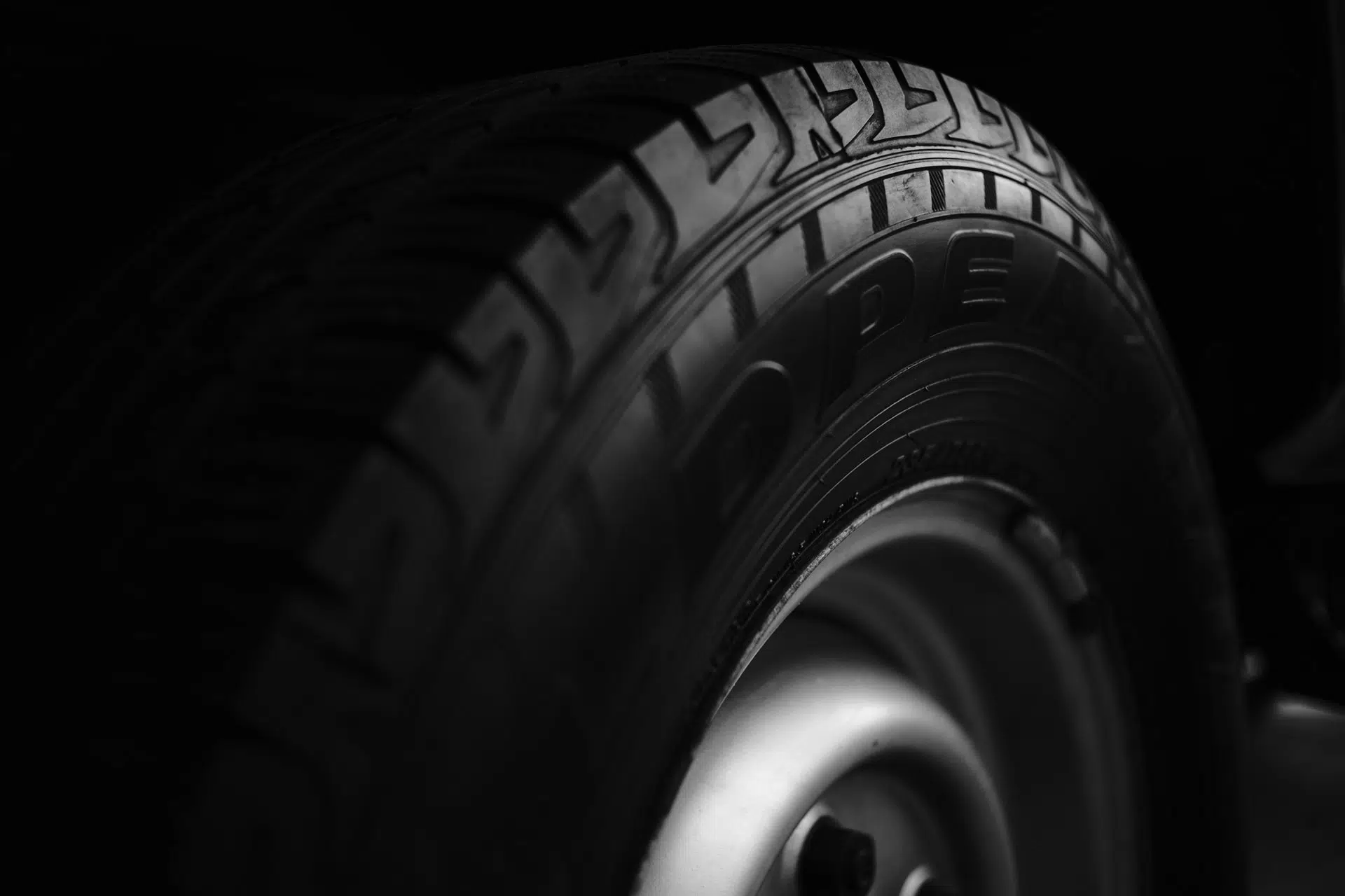 Quelle différence entre pneu H et T ?