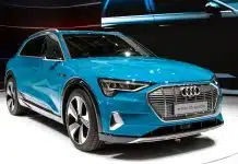 Les modèles de voiture sympas et futuristes de marque Audi et BMW